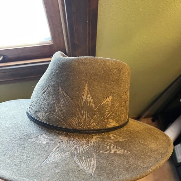 Custom Hand Burned Borges & Scott 100% Wool Hat Warm Olive Green - Picture 2 of 7